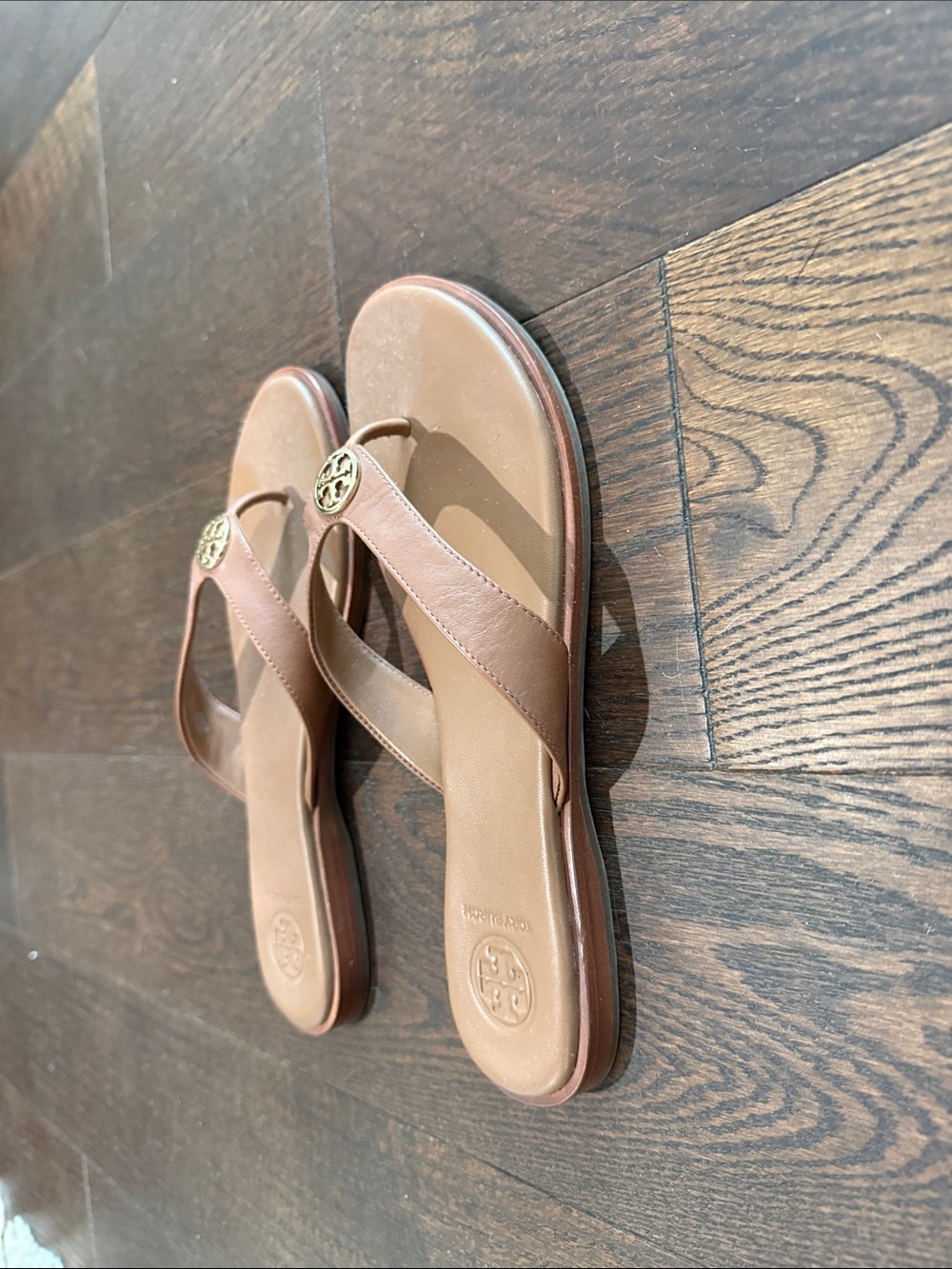 Tory Burch Tan Leather Logo Thong Sandals - Picture 2 of 5